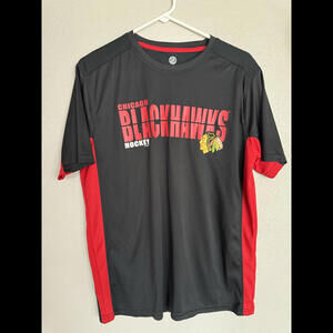 Chicago Blackhawks Large Shirt Officially Licensed‎ NHL Short Sleeve Hockey Tee